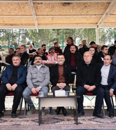 1.GELENEKSEL KALEDAVAZ DEVE GÜREŞLERİ BÜYÜK BİR HEYECANLA GERÇEKLEŞTİ.