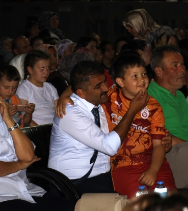 20. Uluslararası Halk Dansları Festivali Büyük Çoşkuyla Gerçekleştirdik.