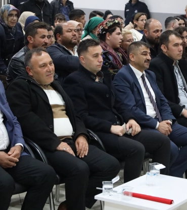 29 Ekim Çoşkusunu Fener Alayı ve Ozan Erhan Çerkezoğlu Konseriyle Tamamladık