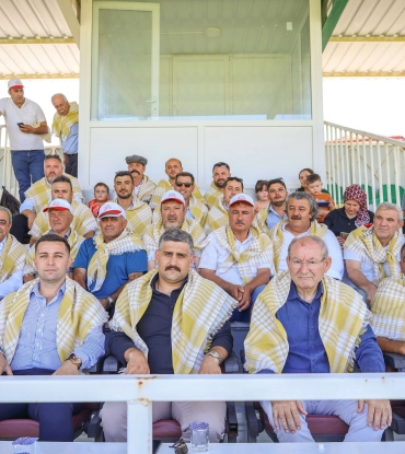 29. Geleneksel Kaledavaz Biber Festivali ve Halk Konserleri kapsamında 1. Kaledavaz Karakucak güreşlerimizi büyük bir coşkuyla gerçekleştirdik.
