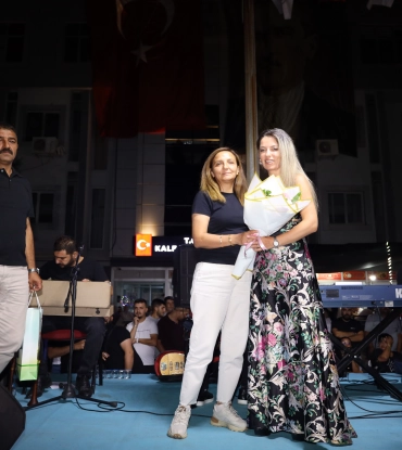 29. Geleneksel Kaledavaz Biber Festivali ve Halk Konserleri’mizi Osman ÖZTEKİN ve Ramazan ÇELİK konserleri ile tamamladık. 