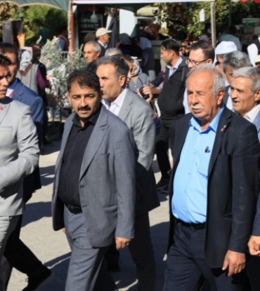 İKİNCİSİ DÜZENLENEN GÖLBAŞI KARAGÖL ZEYTİN VE KÜLTÜR SANAT FESTİVALİMİZİ GERÇEKLEŞTİRDİK