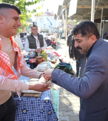 İKİNCİSİ DÜZENLENEN GÖLBAŞI KARAGÖL ZEYTİN VE KÜLTÜR SANAT FESTİVALİMİZİ GERÇEKLEŞTİRDİK