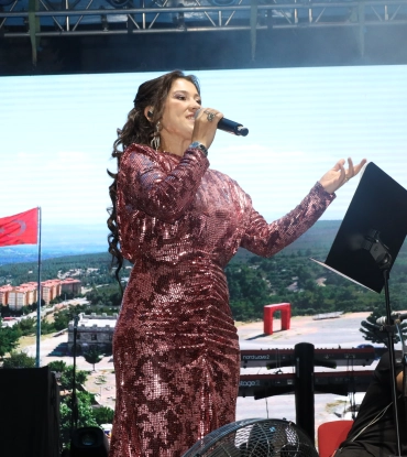 Kaledavaz'da Festival Coşkusu Muhteşem Konserlerle Başladı! 