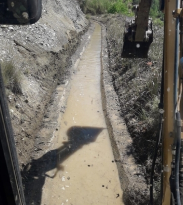 YOL VE KANAL AÇMA ÇALIŞMALARI YAPILDI