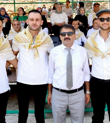 Yörük kültürünün önemli bir geleneği olan  2.Geleneksel Kaledavaz Boğa Güreşlerimiz Sona Erdi.