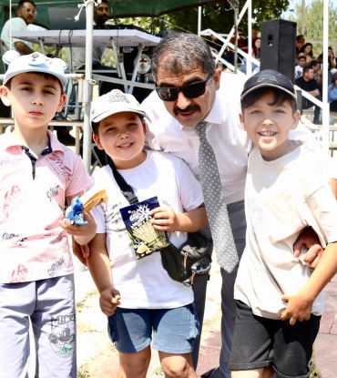 Yörük kültürünün önemli bir geleneği olan  2.Geleneksel Kaledavaz Boğa Güreşlerimiz Sona Erdi.