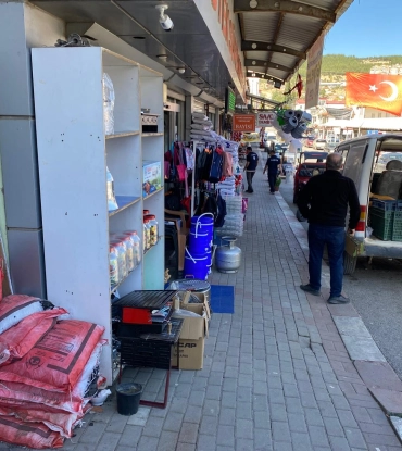 Zabıta Ekiplerimiz Tarafından Kaldırım Denetimleri Devam Ediyor.