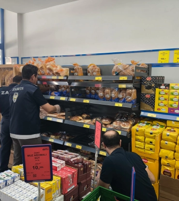 Zabıta Ekiplerimiz Tarafından Market Denetimi Gerçekleşti
