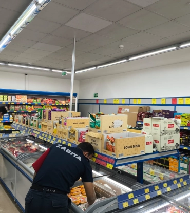 Zabıta Ekiplerimiz Tarafından Market Denetimi Gerçekleşti